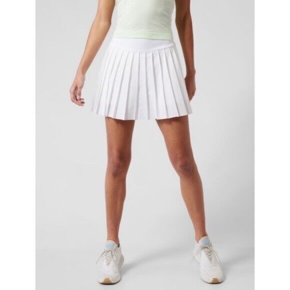 ATHLETA Elevate Skort White Pleated Tennis Skirt Medium NWT